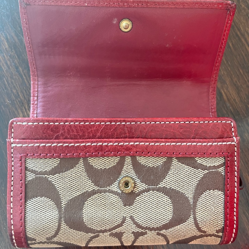 Coach Wallet - Picture 3 of 4